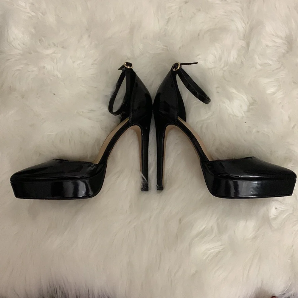 🔥 Patent Leather Black Stiletto Heel - Picture 2 of 7